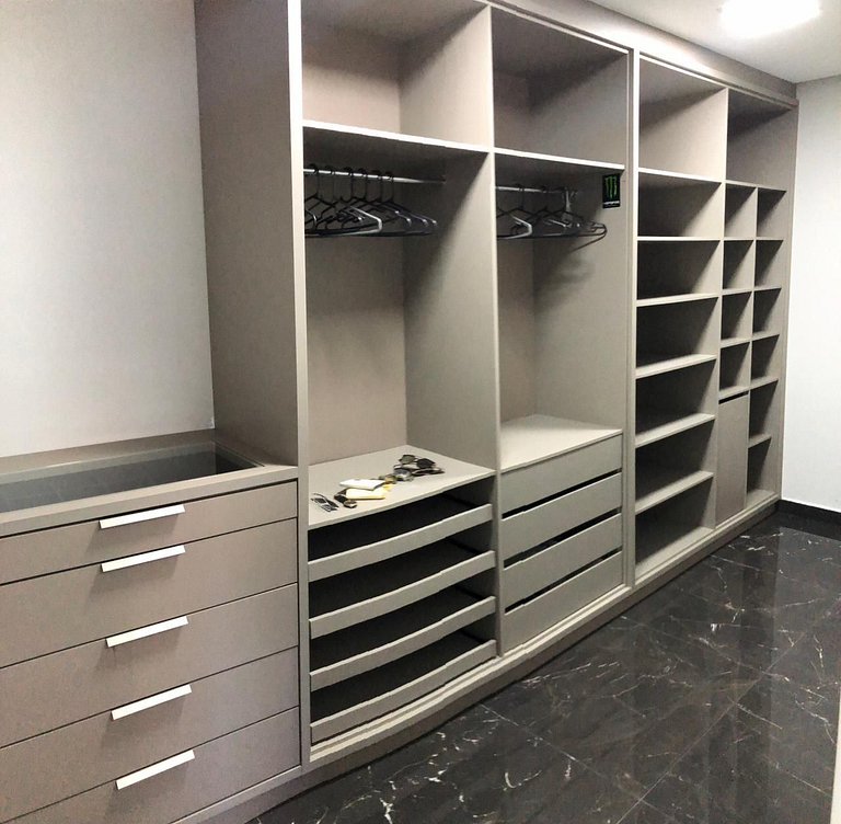 Vida luxuosa que você merece em Ingleses - BECOB