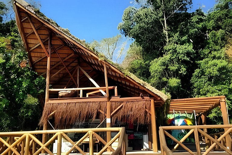 300mts da Praia de Jurerê - Pousada Asa Delta S06