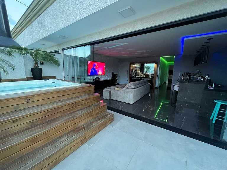 Vida luxuosa que você merece em Ingleses - BECOB