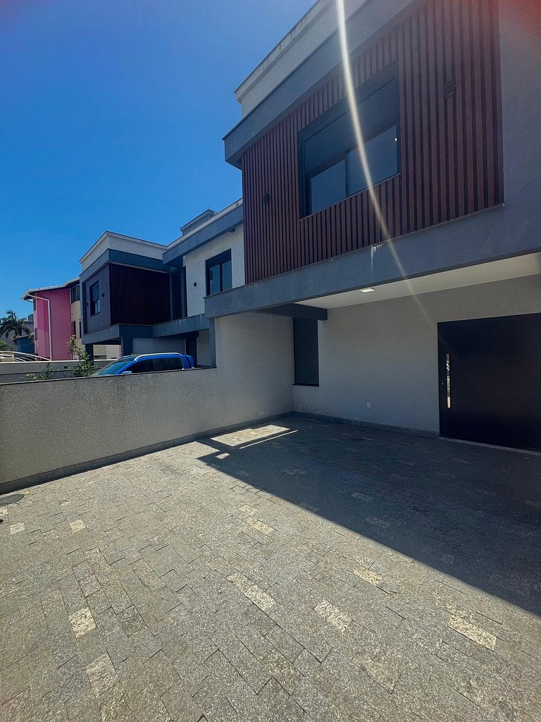 200mt da Praia do Ingleses | Estilo com Jacuzzi 00