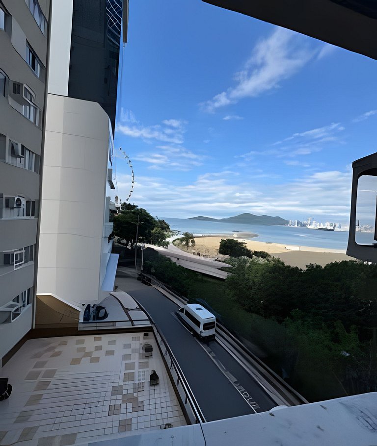 frente mar com vista roda gigante BC