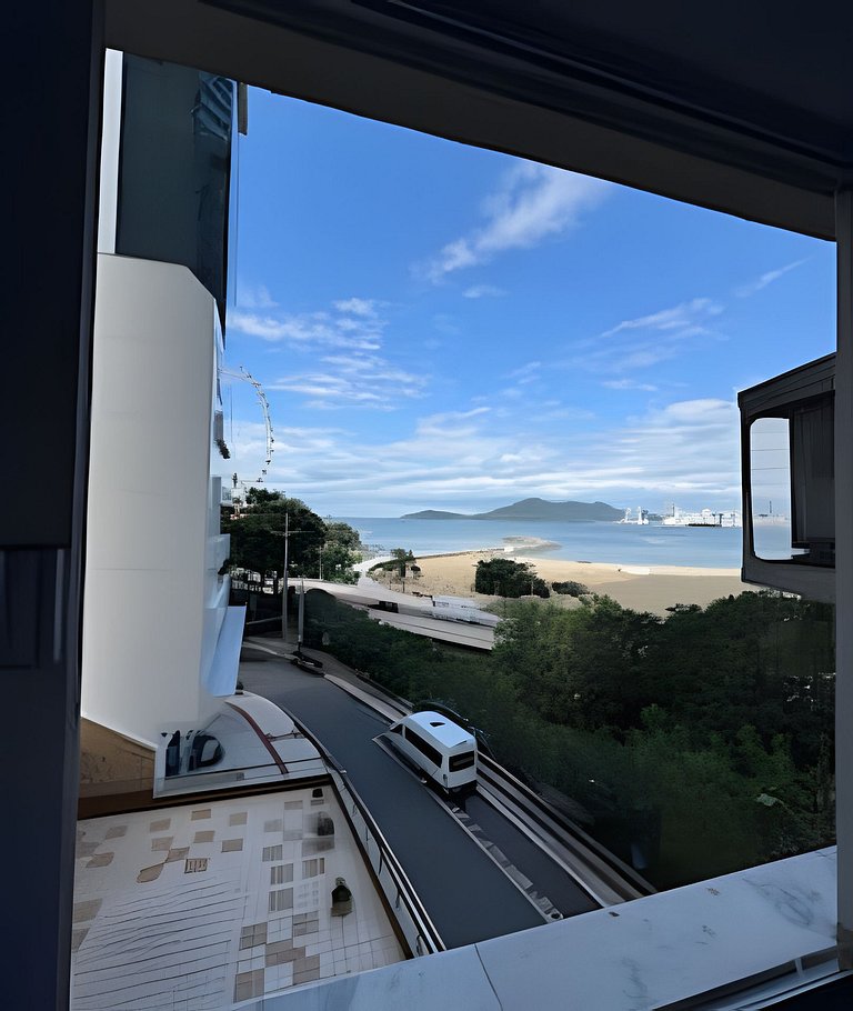 frente mar com vista roda gigante BC